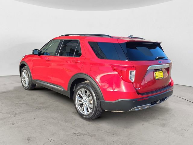 Certified 2022 Ford Explorer XLT w/ Equipment Group 202A AWD/4WD image 3