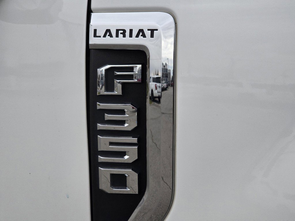 Certified 2022 Ford F350 Lariat w/ Lariat Ultimate Package image 30