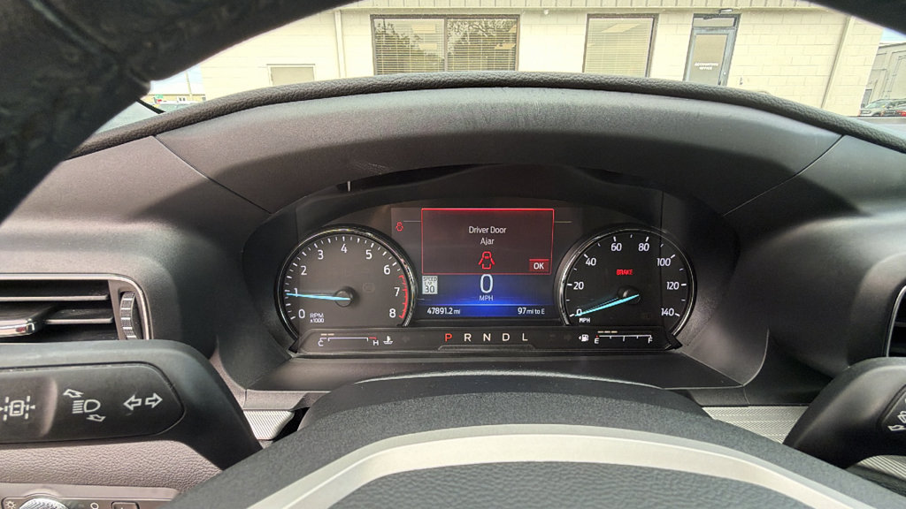 Certified 2022 Ford Explorer XLT w/ Equipment Group 202A RWD image 17