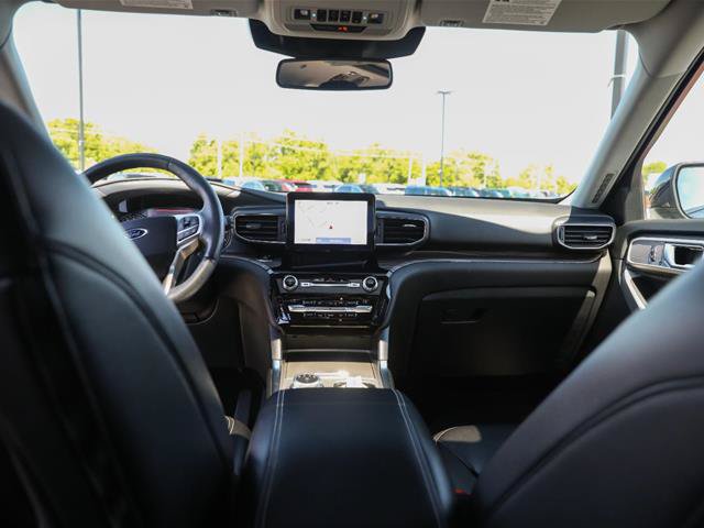Certified 2021 Ford Explorer Limited w/ Hybrid Equipment Group 310A AWD/4WD image 34