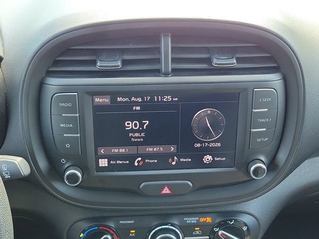 Used 2024 Kia Soul LX w/ Option Group 015 FWD image 28