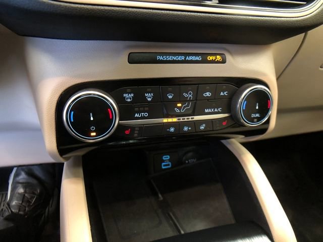 Certified 2022 Ford Escape SEL w/ Technology Package image 18