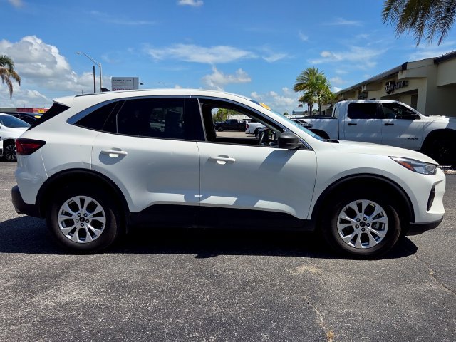 Certified 2023 Ford Escape Active AWD/4WD image 8