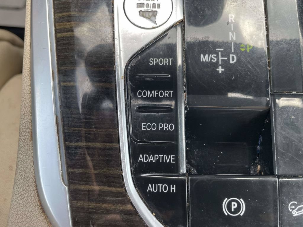 Used 2019 BMW X5 xDrive40i AWD/4WD image 25