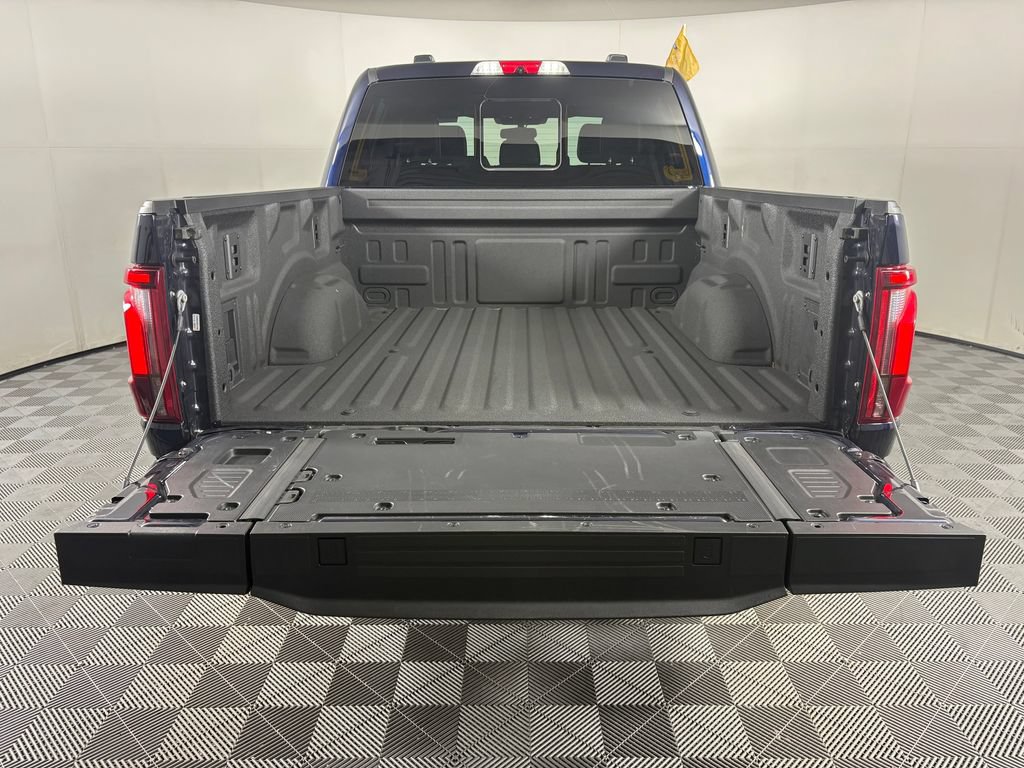 Certified 2025 Ford F150 Platinum w/ FX4 Off-Road Package AWD/4WD image 30