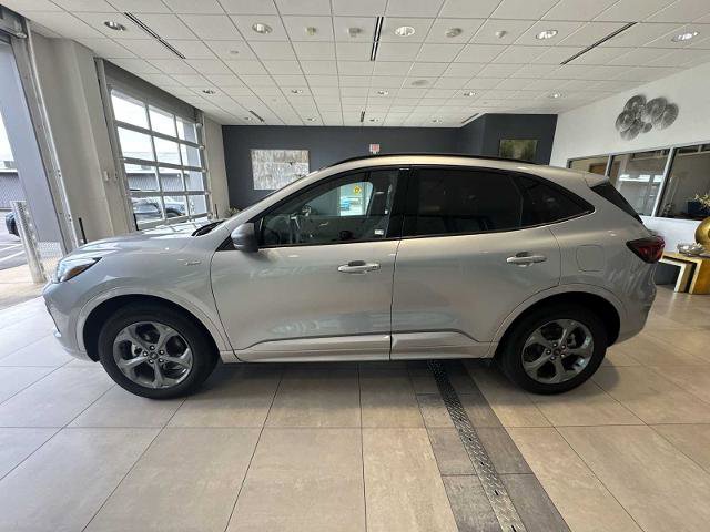 Certified 2024 Ford Escape ST-Line w/ Tech Pack #1 AWD/4WD image 6