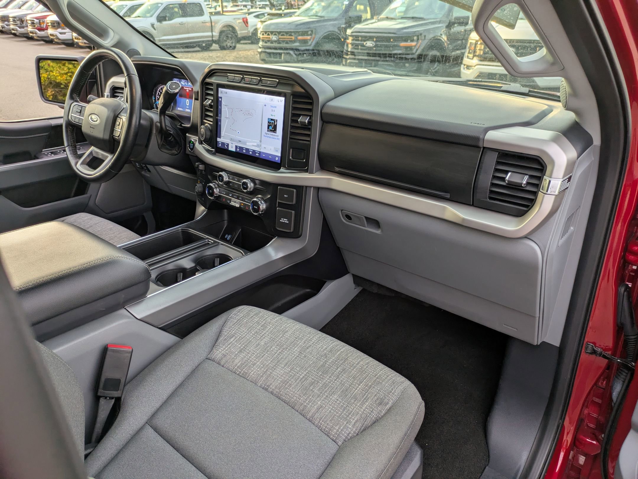 Certified 2022 Ford F150 XLT w/ Equipment Group 302A High image 44