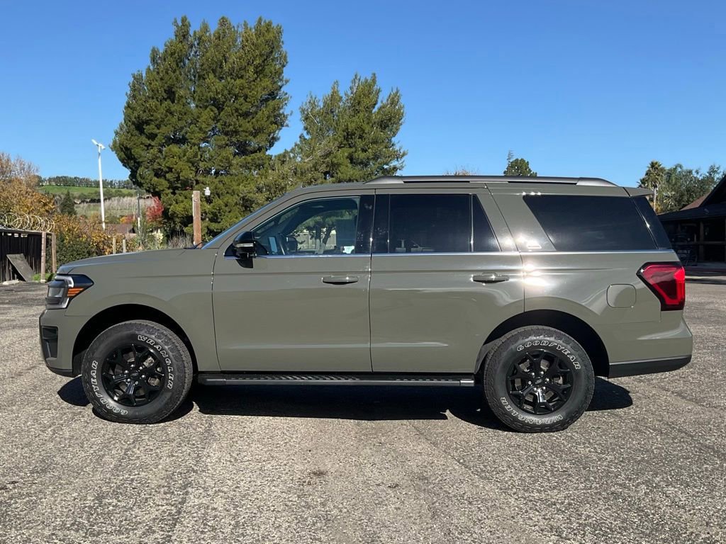 Certified 2024 Ford Expedition Timberline image 4