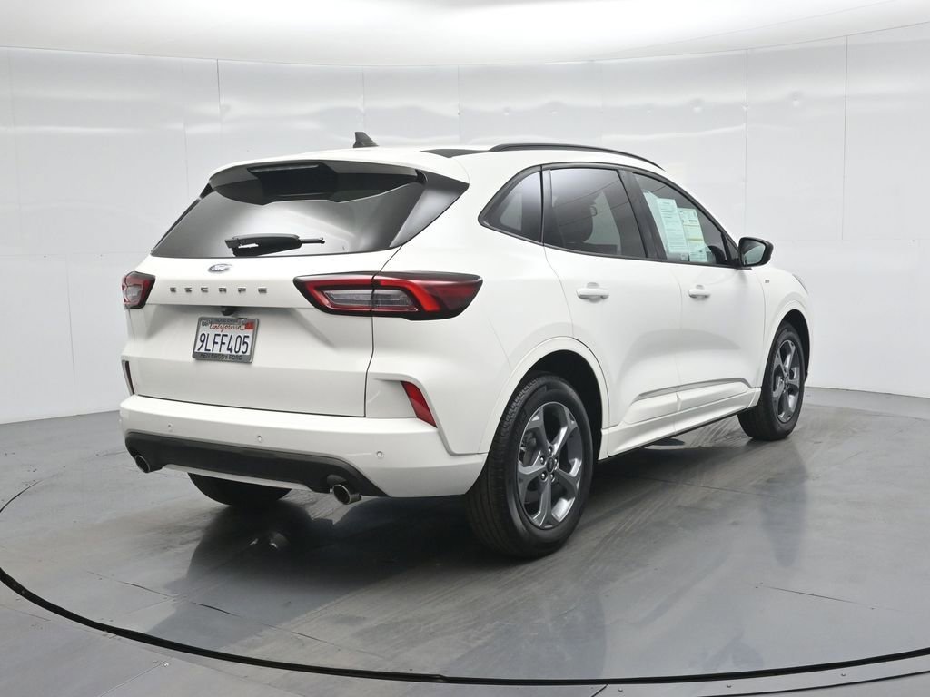 Certified 2023 Ford Escape ST-Line w/ Tech Pack #1 image 28