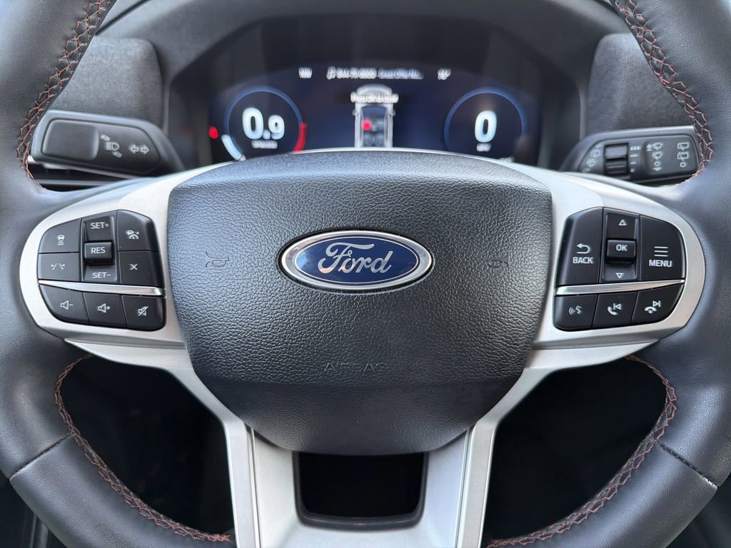 Certified 2025 Ford Explorer Active w/ Active Comfort Package image 32