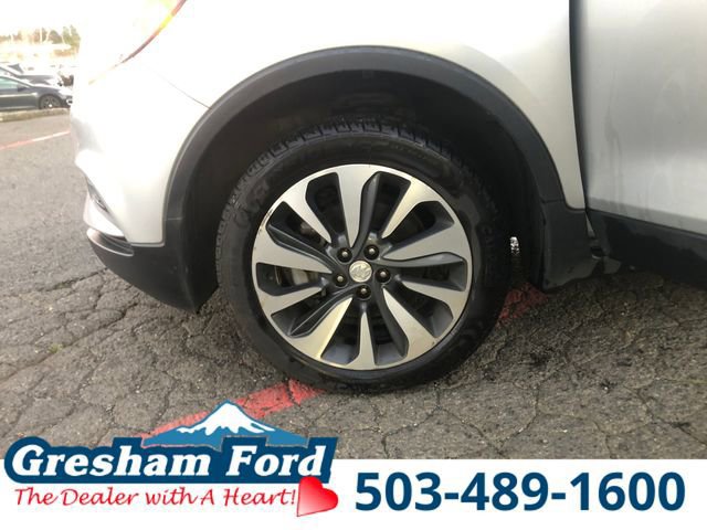 Used 2022 Buick Encore Preferred image 31