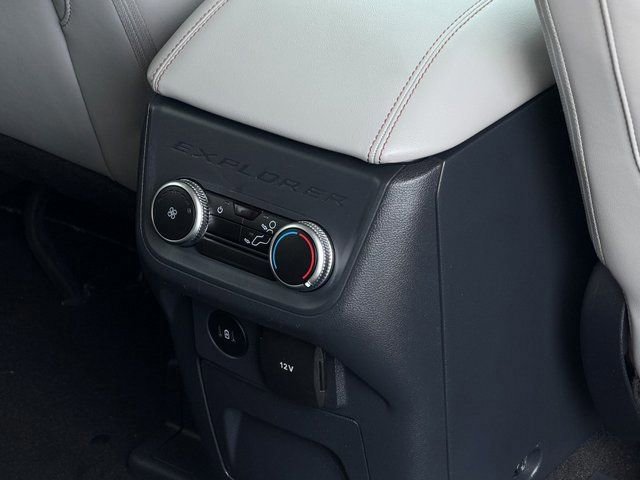 Certified 2025 Ford Explorer Active w/ Active Comfort Package image 31