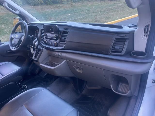 Certified 2023 Ford Transit 250 Medium Roof image 9