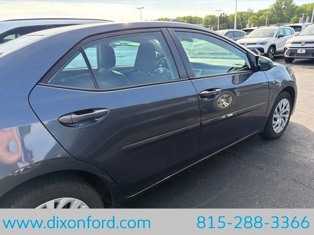 Used 2018 Toyota Corolla LE FWD image 7