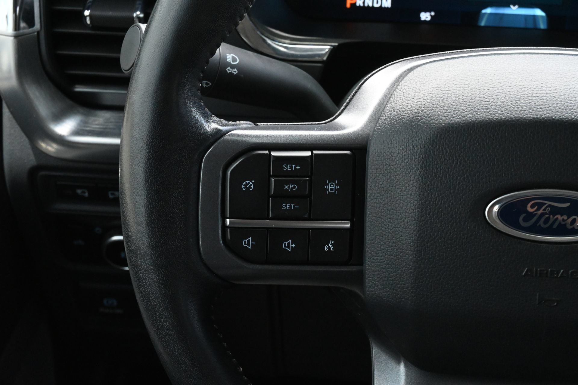 Certified 2023 Ford F150 Lariat w/ FX4 Off-Road Package AWD/4WD image 8