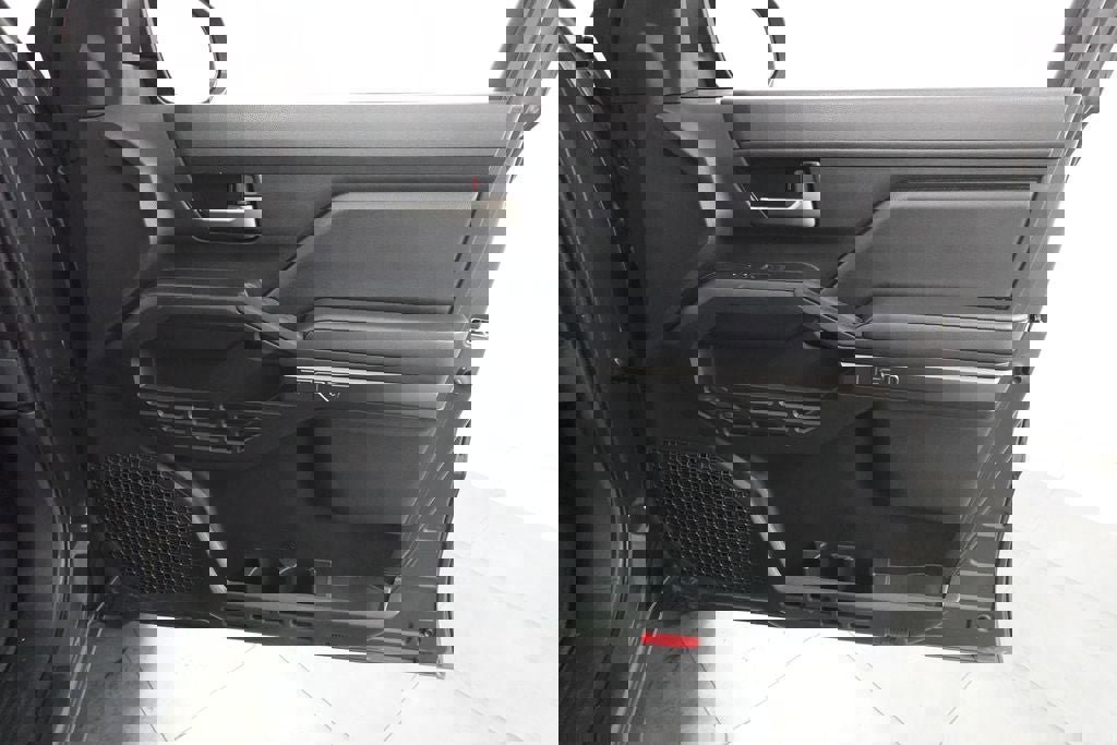 Used 2025 Toyota Tacoma TRD Off-Road AWD/4WD image 28