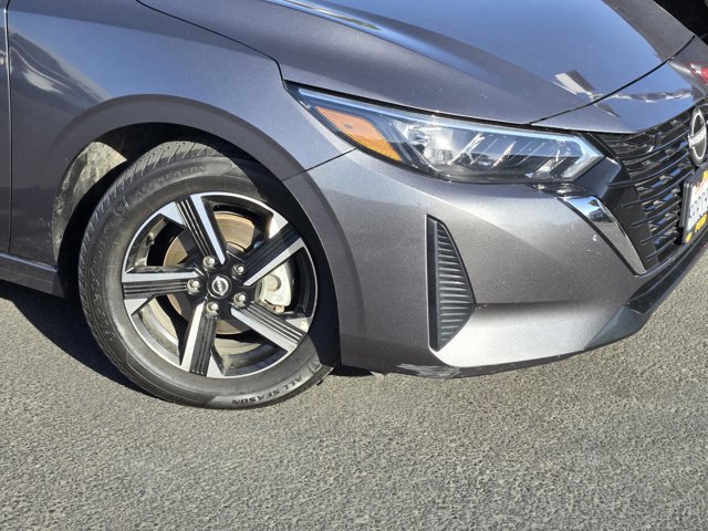 Used 2025 Nissan Sentra SV FWD image 9