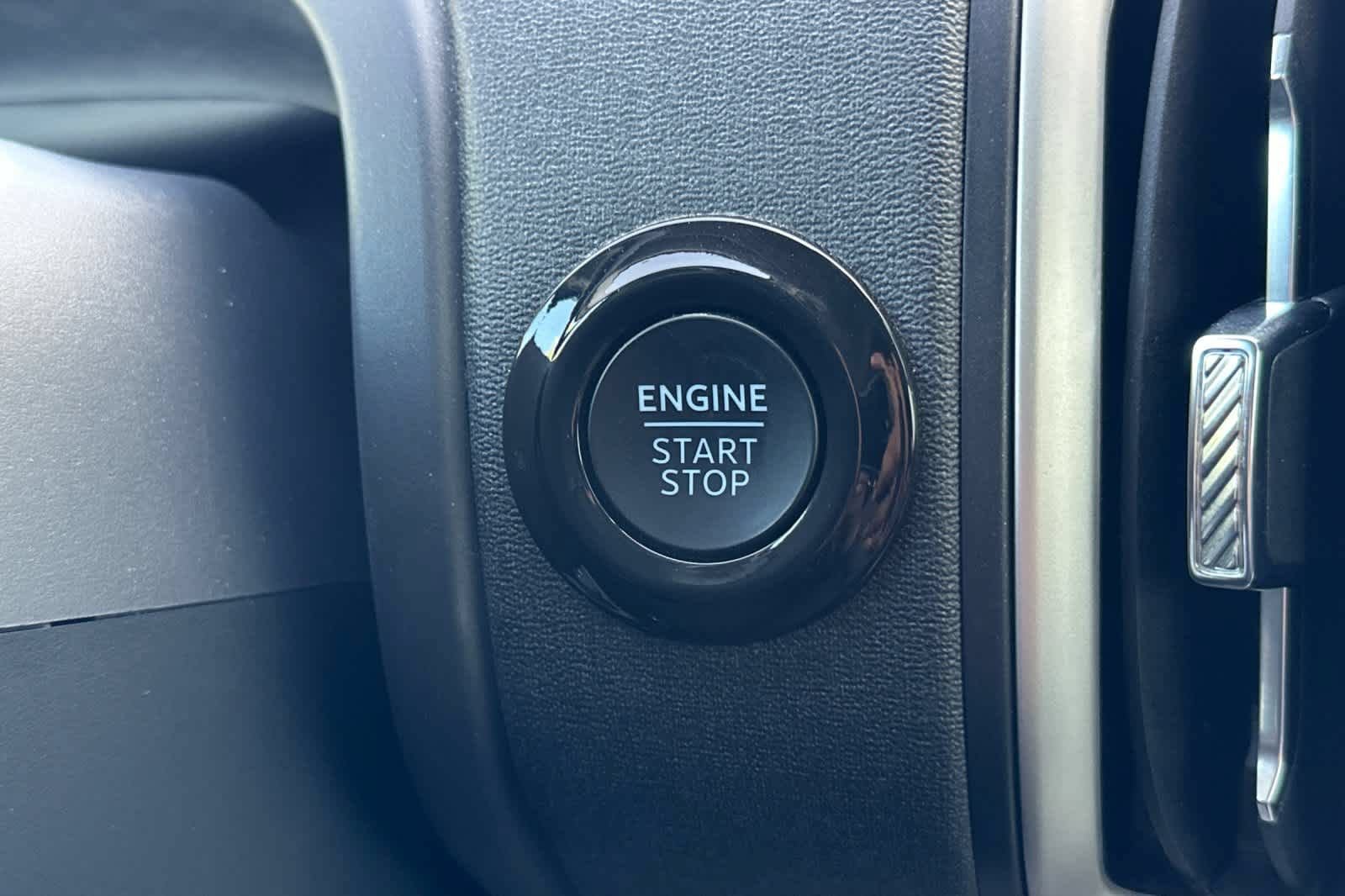 Certified 2025 Ford Expedition Max Active RWD image 25