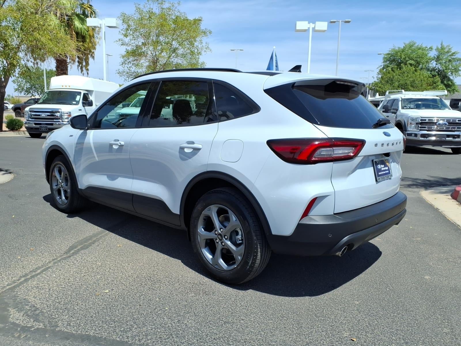 Certified 2025 Ford Escape ST-Line Select w/ Tech Pack #1 AWD/4WD image 6