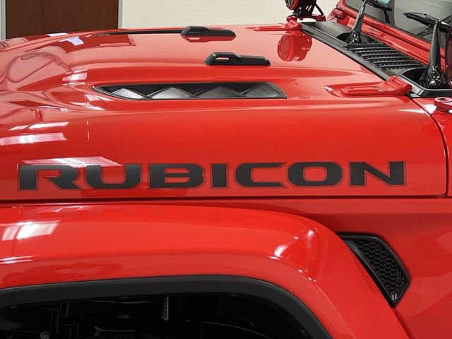 Used 2025 Jeep Wrangler Unlimited Rubicon AWD/4WD image 17