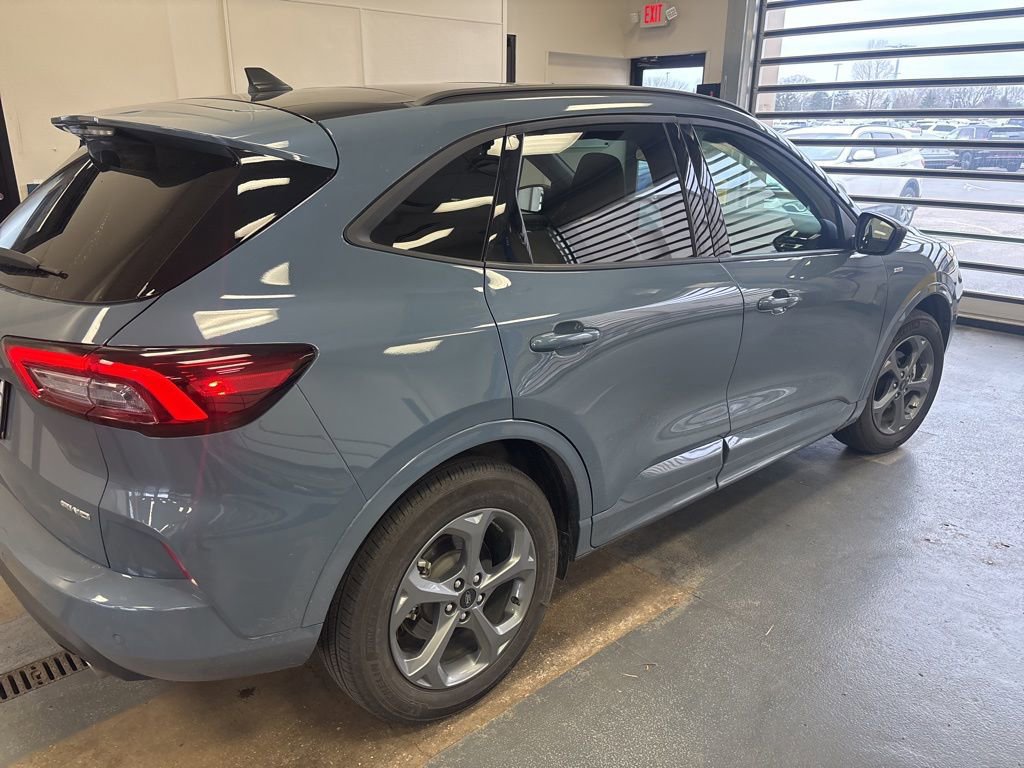 Certified 2024 Ford Escape ST-Line w/ Tech Pack #1 image 3