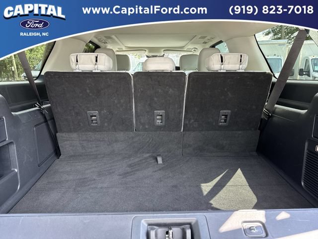 Certified 2025 Ford Expedition Max Platinum w/ Driver's Package AWD/4WD image 16