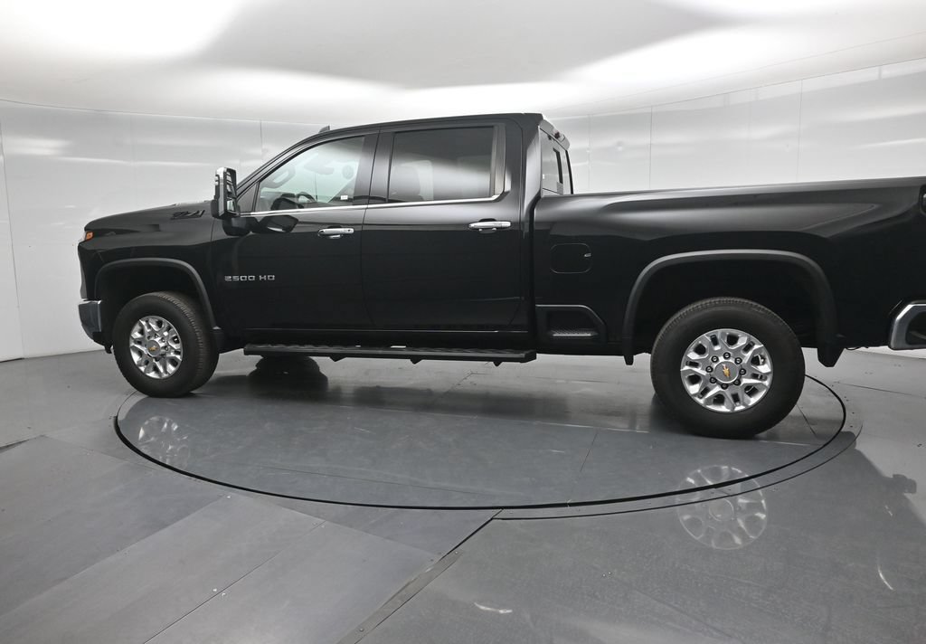 Used 2024 Chevrolet Silverado 2500 LTZ w/ LTZ Convenience Package AWD/4WD image 7