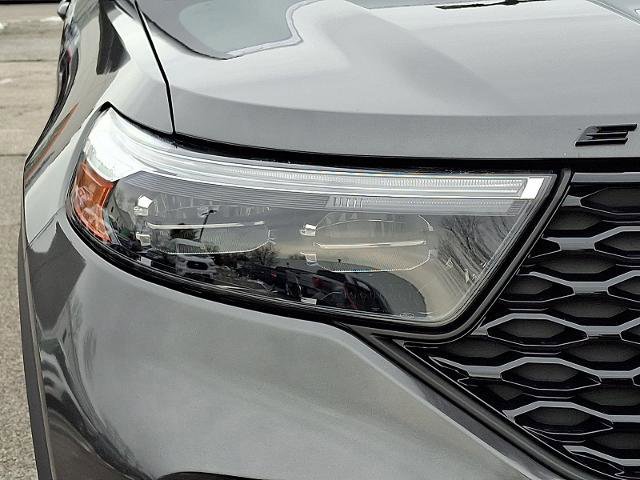 Certified 2020 Ford Explorer ST w/ Premium Technology Package image 9