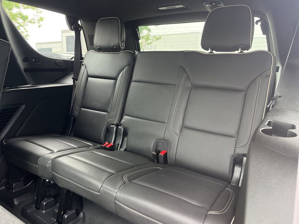 Used 2023 GMC Yukon SLT AWD/4WD image 19