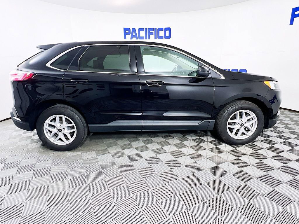 Certified 2024 Ford Edge SEL AWD/4WD image 9