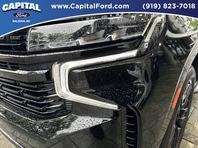 Used 2024 Chevrolet Suburban RST w/ Luxury Package AWD/4WD image 11