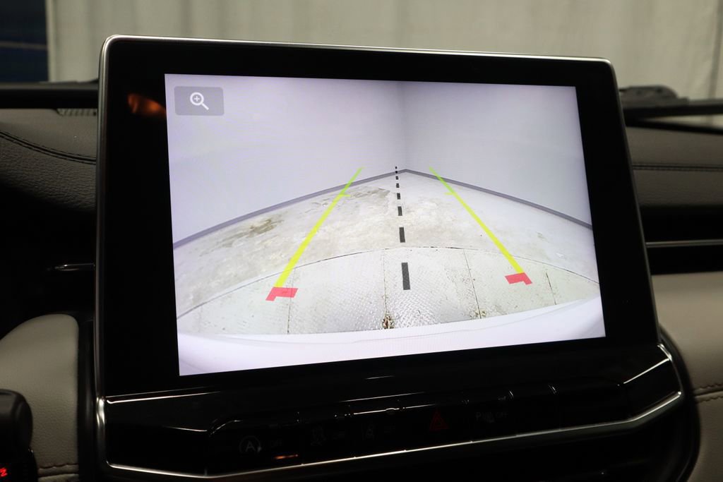 Used 2025 Jeep Compass Limited image 10