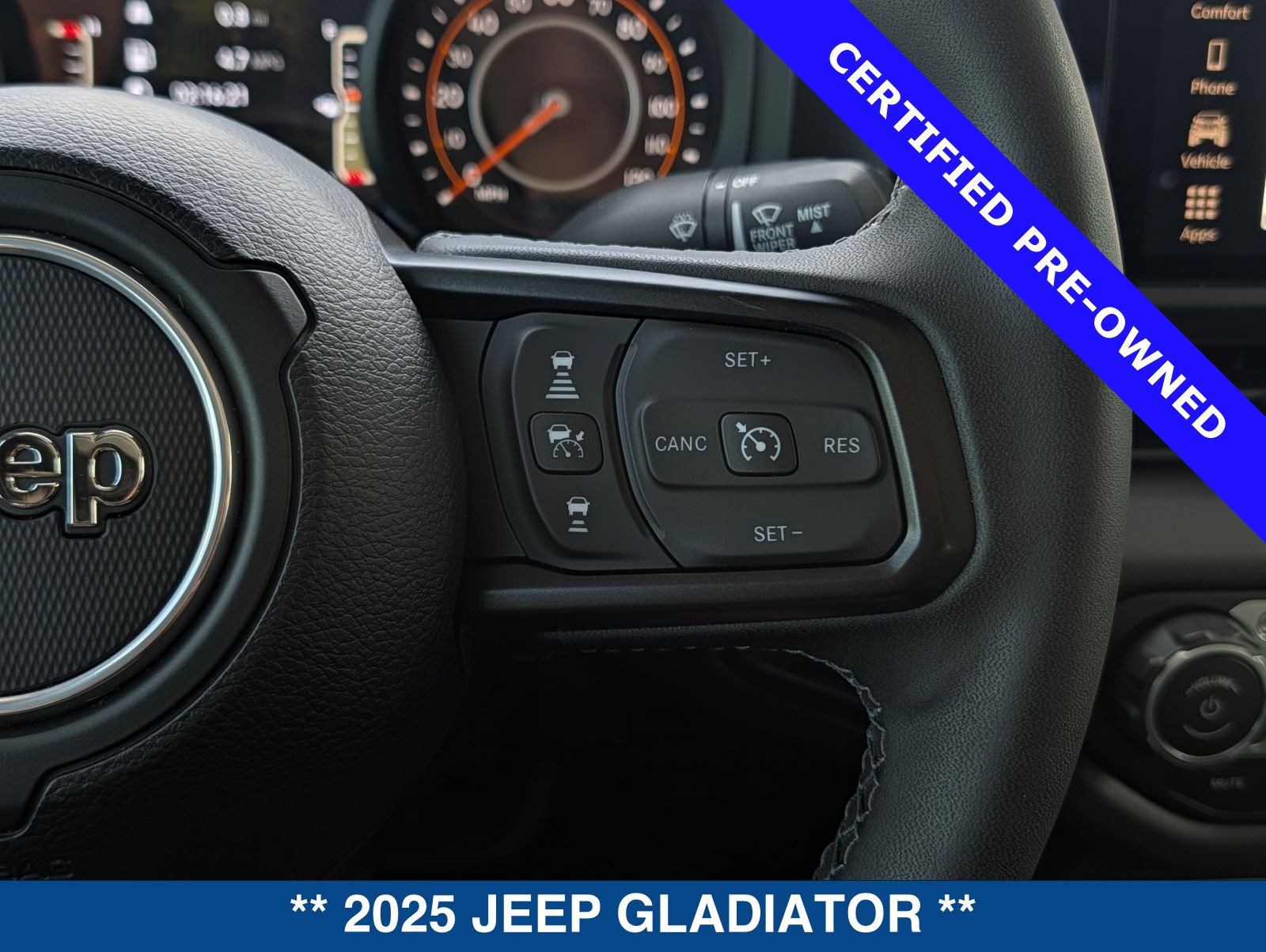 Used 2025 Jeep Gladiator Mojave w/ Convenience Group AWD/4WD image 33