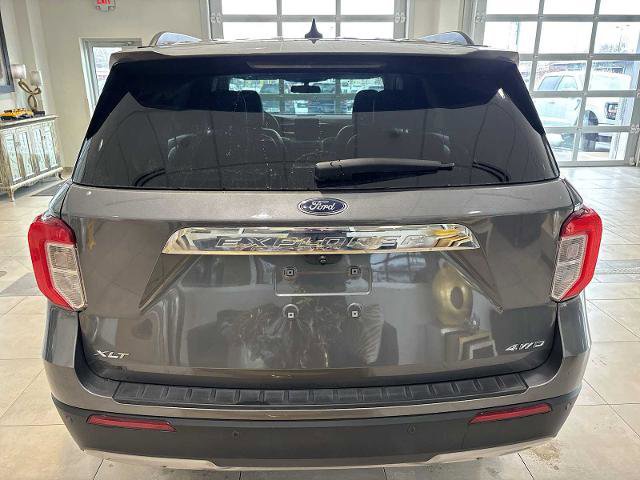 Certified 2022 Ford Explorer XLT image 4