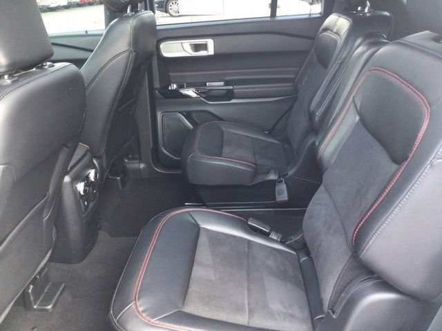 Certified 2024 Ford Explorer ST-Line w/ Class IV Trailer Tow Package AWD/4WD image 23