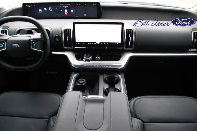 Certified 2025 Ford Expedition Max Platinum image 16