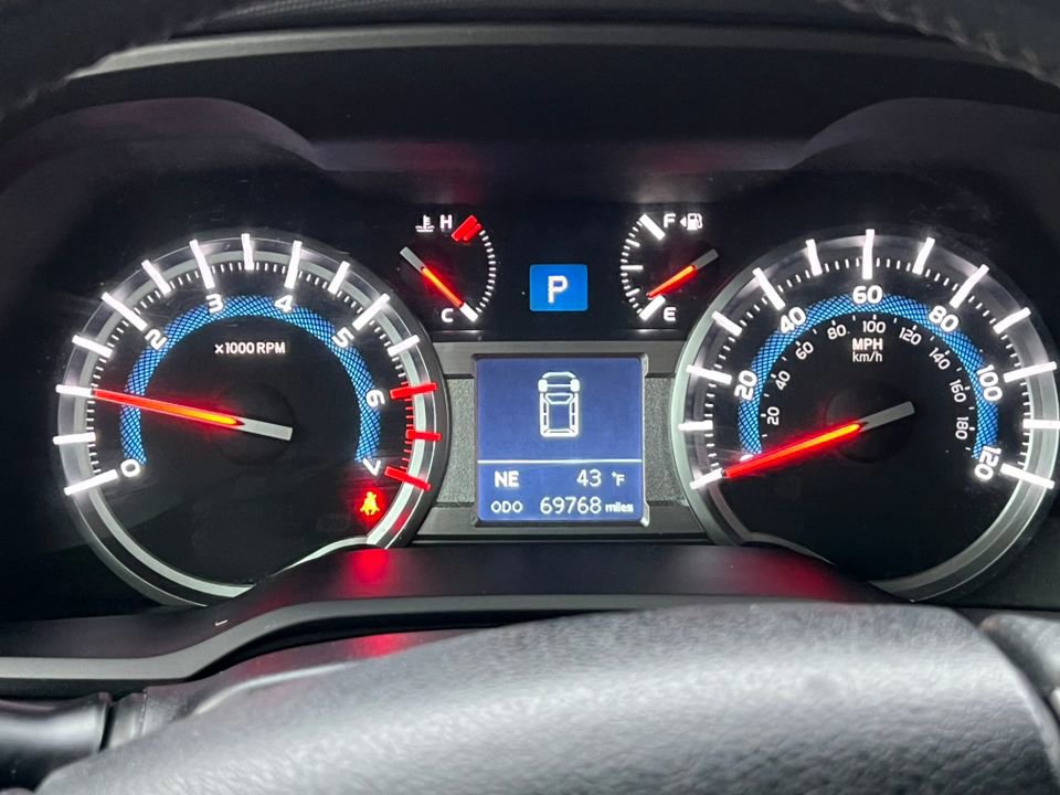 Used 2019 Toyota 4Runner SR5 image 23