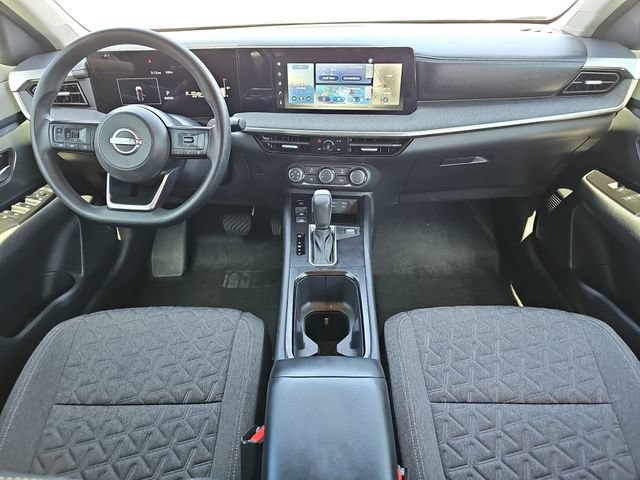 Used 2025 Nissan Kicks SV FWD image 9