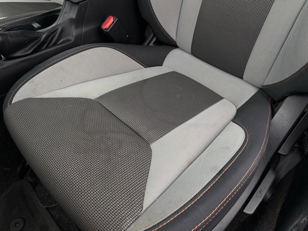 Used 2018 Subaru Crosstrek 2.0i Premium w/ Eyesight System image 24