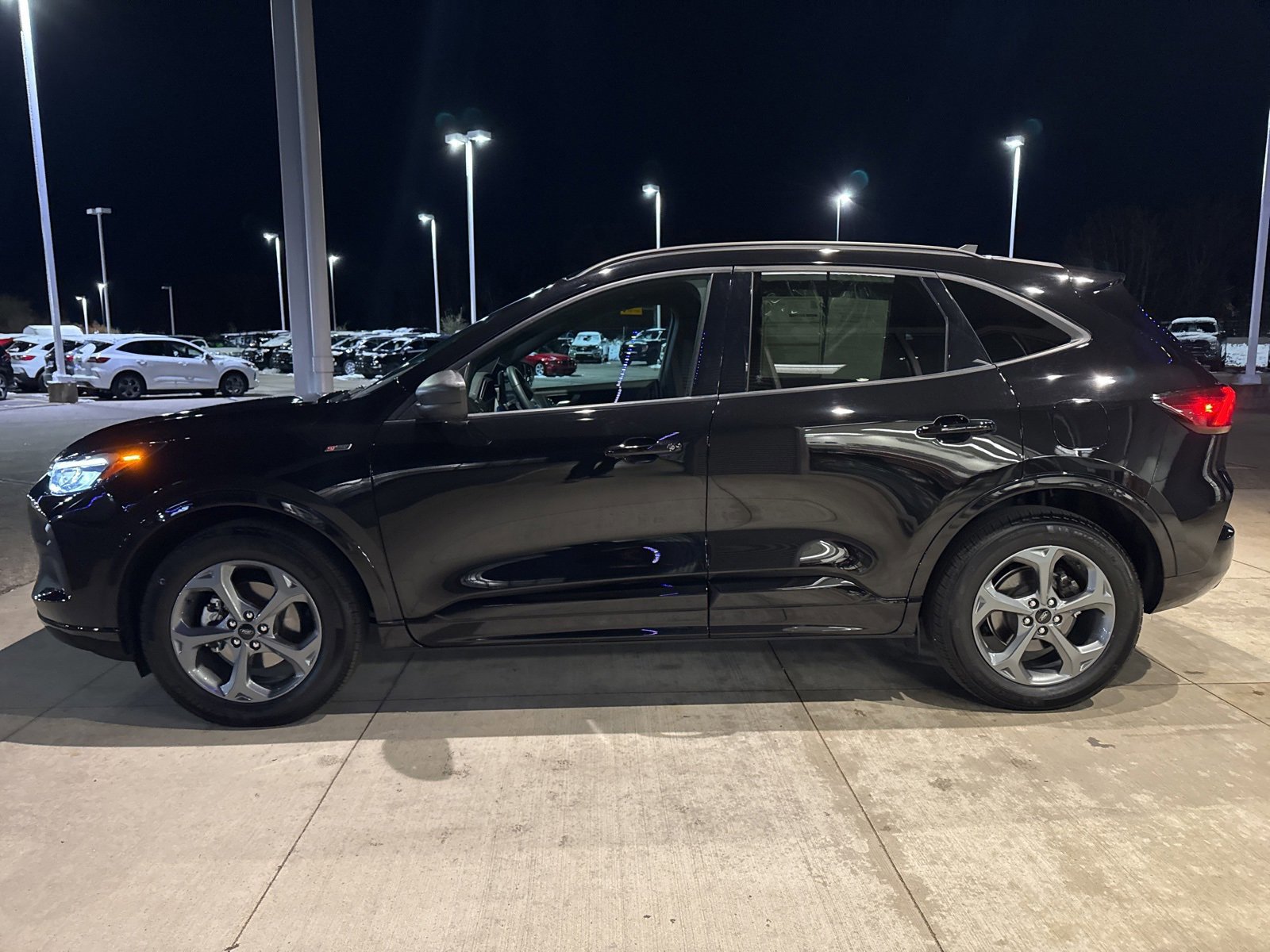 Certified 2023 Ford Escape ST-Line w/ Tech Pack #1 image 7