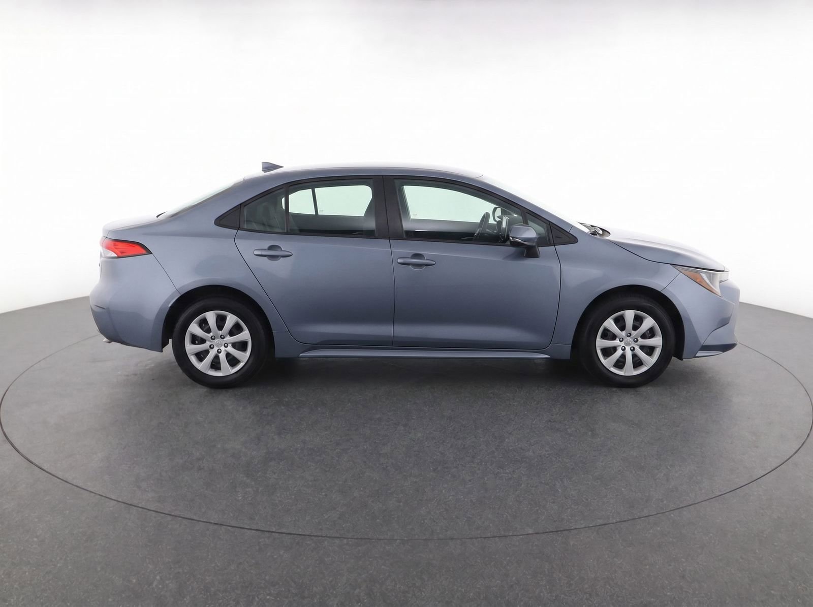 Used 2024 Toyota Corolla LE FWD image 8