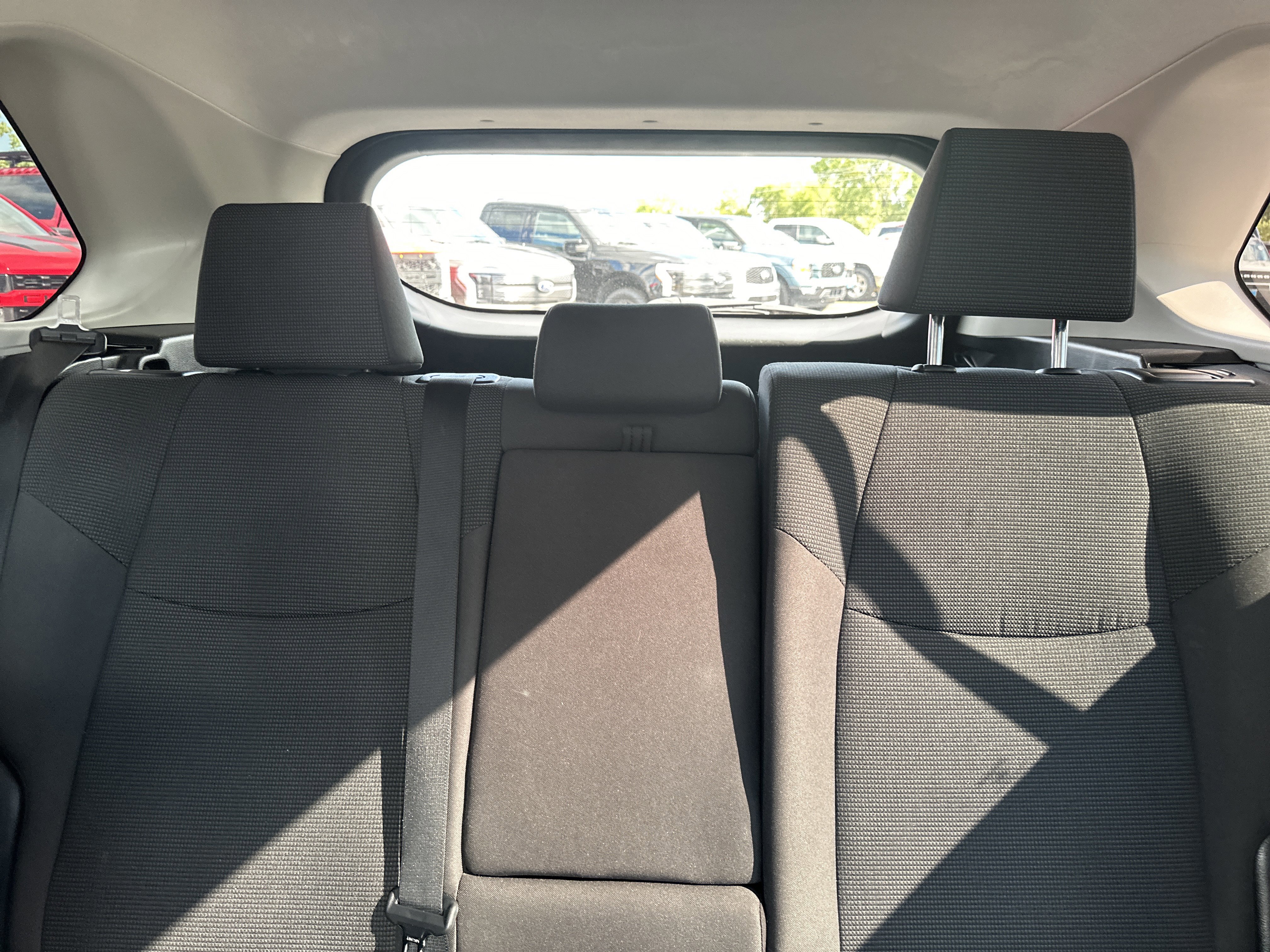 Used 2021 Toyota RAV4 LE image 23