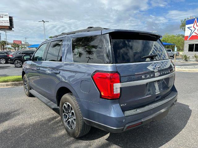 Certified 2023 Ford Expedition XLT image 4