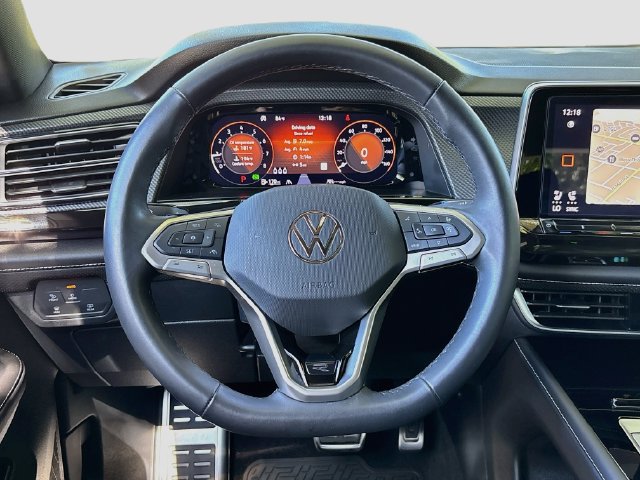 Used 2026 Volkswagen Atlas Cross Sport SEL Premium R-Line AWD/4WD image 11