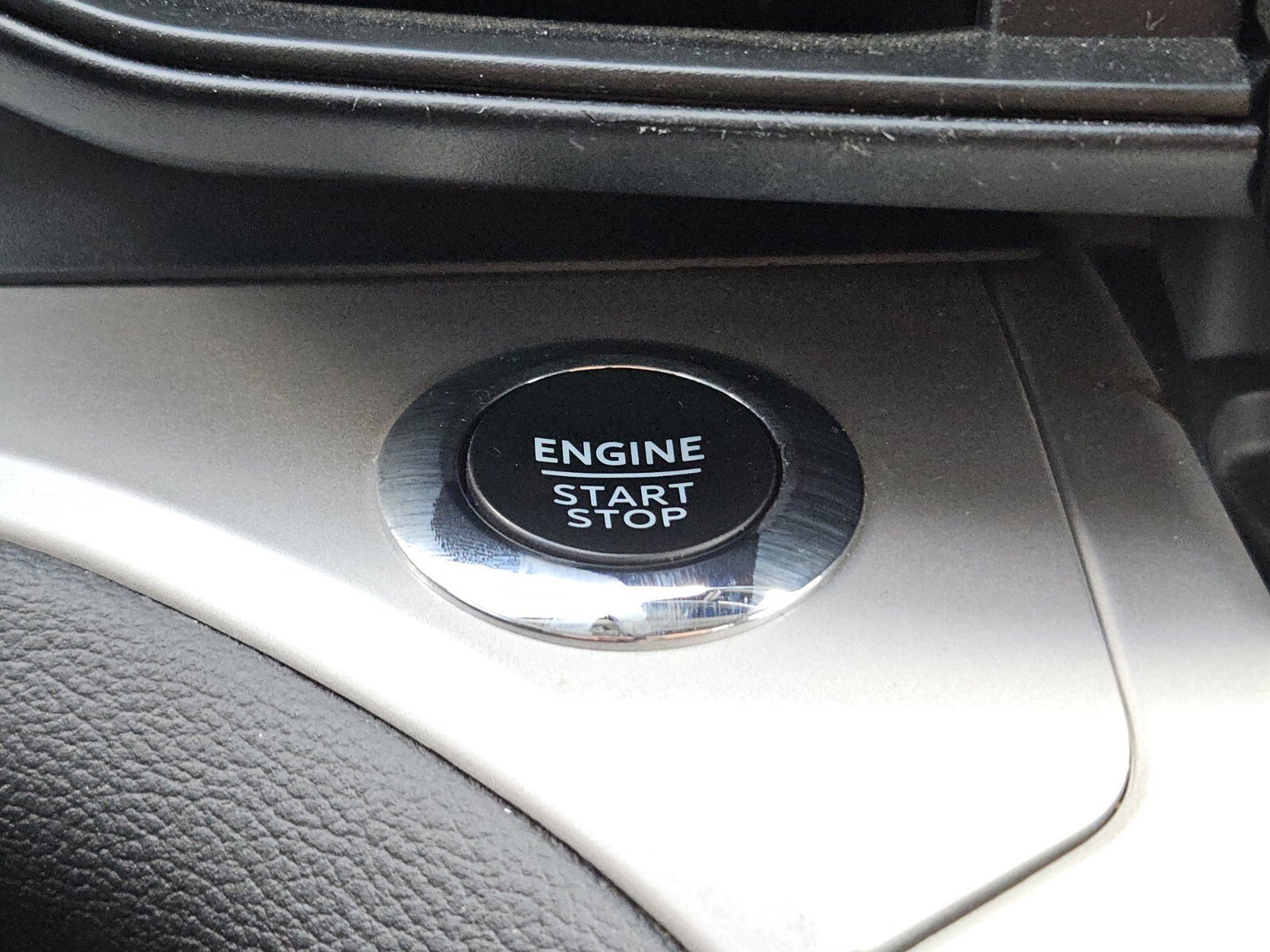 Certified 2024 Ford Explorer XLT image 25