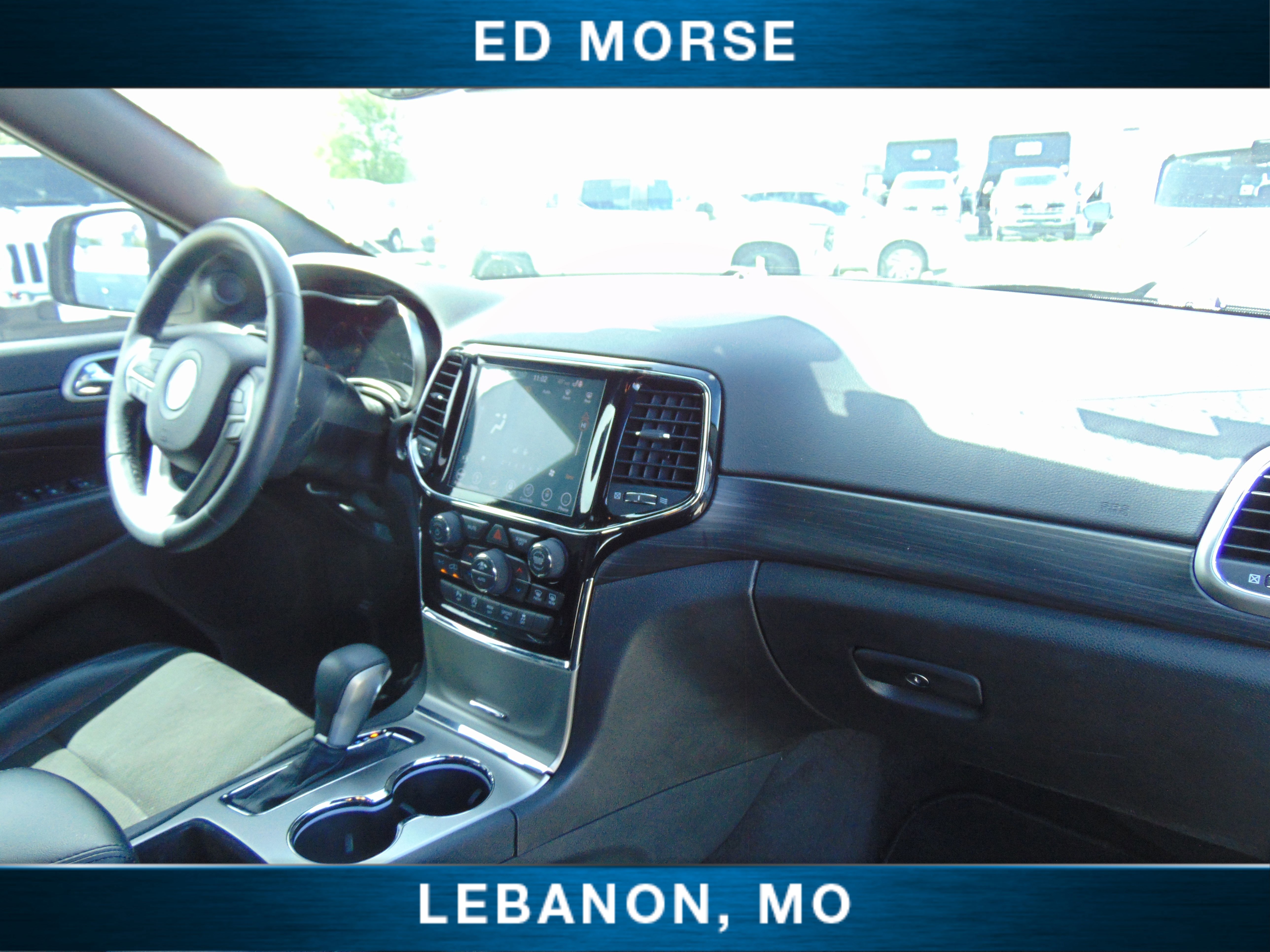 Used 2019 Jeep Grand Cherokee Altitude AWD/4WD image 15