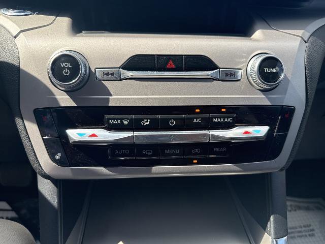 Certified 2022 Ford Explorer XLT w/ Equipment Group 202A image 16