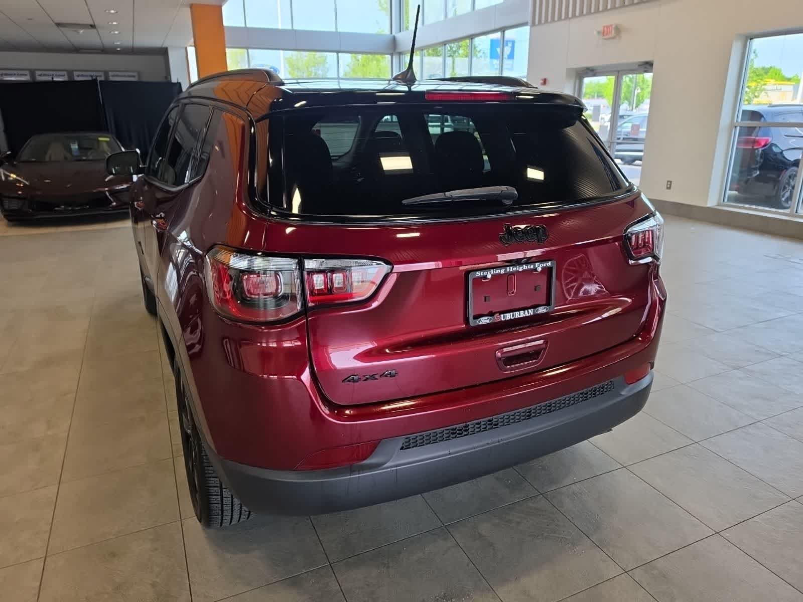 Used 2021 Jeep Compass Latitude w/ Sun and Sound Group AWD/4WD image 10