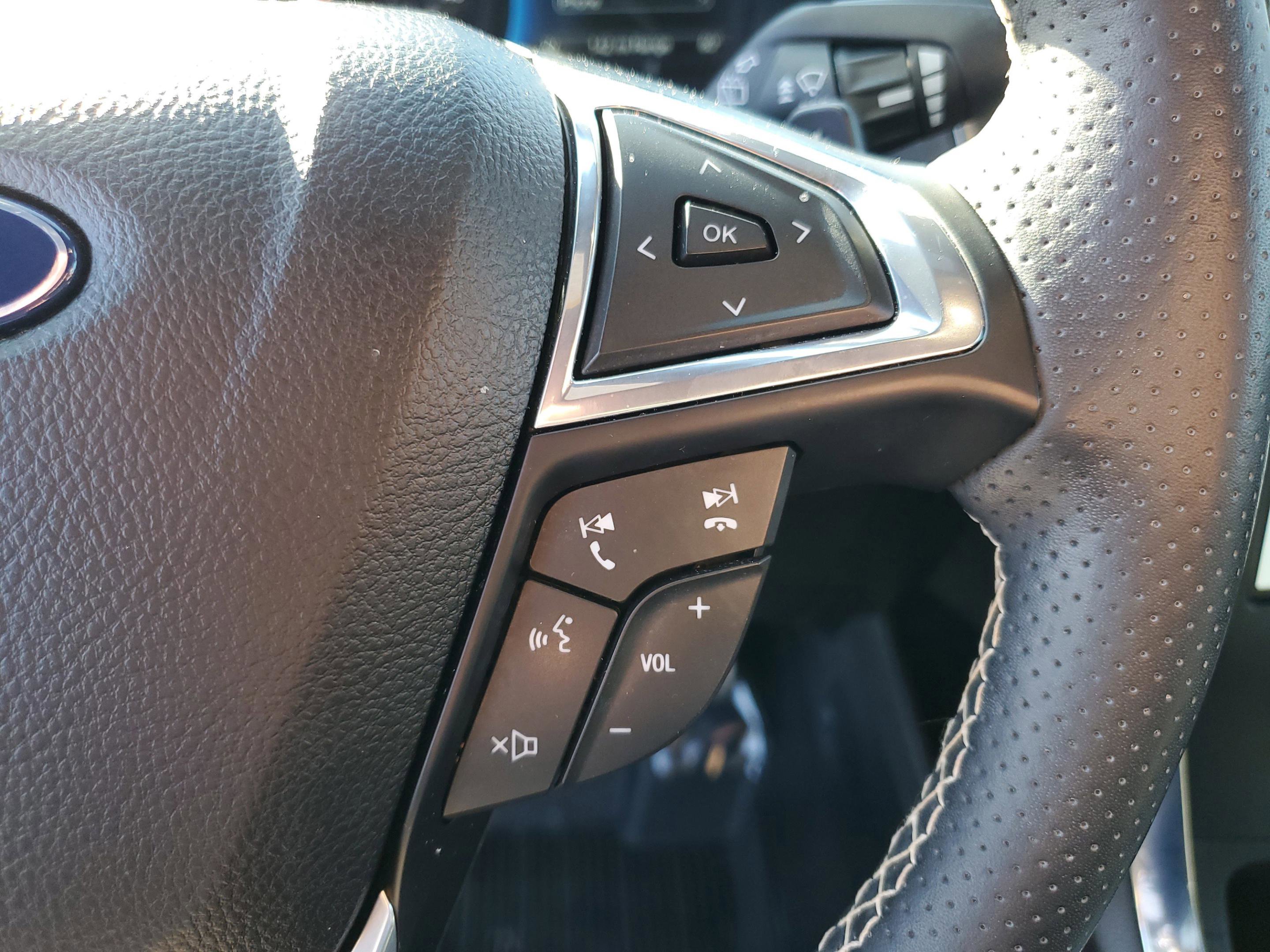 Certified 2024 Ford Edge ST w/ Equipment Group 401A image 18