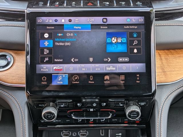 Used 2025 Jeep Grand Cherokee L Summit AWD/4WD image 11